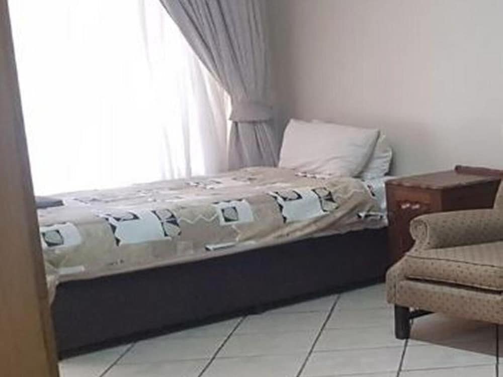 Country Blue Luxury Guest House 20/44