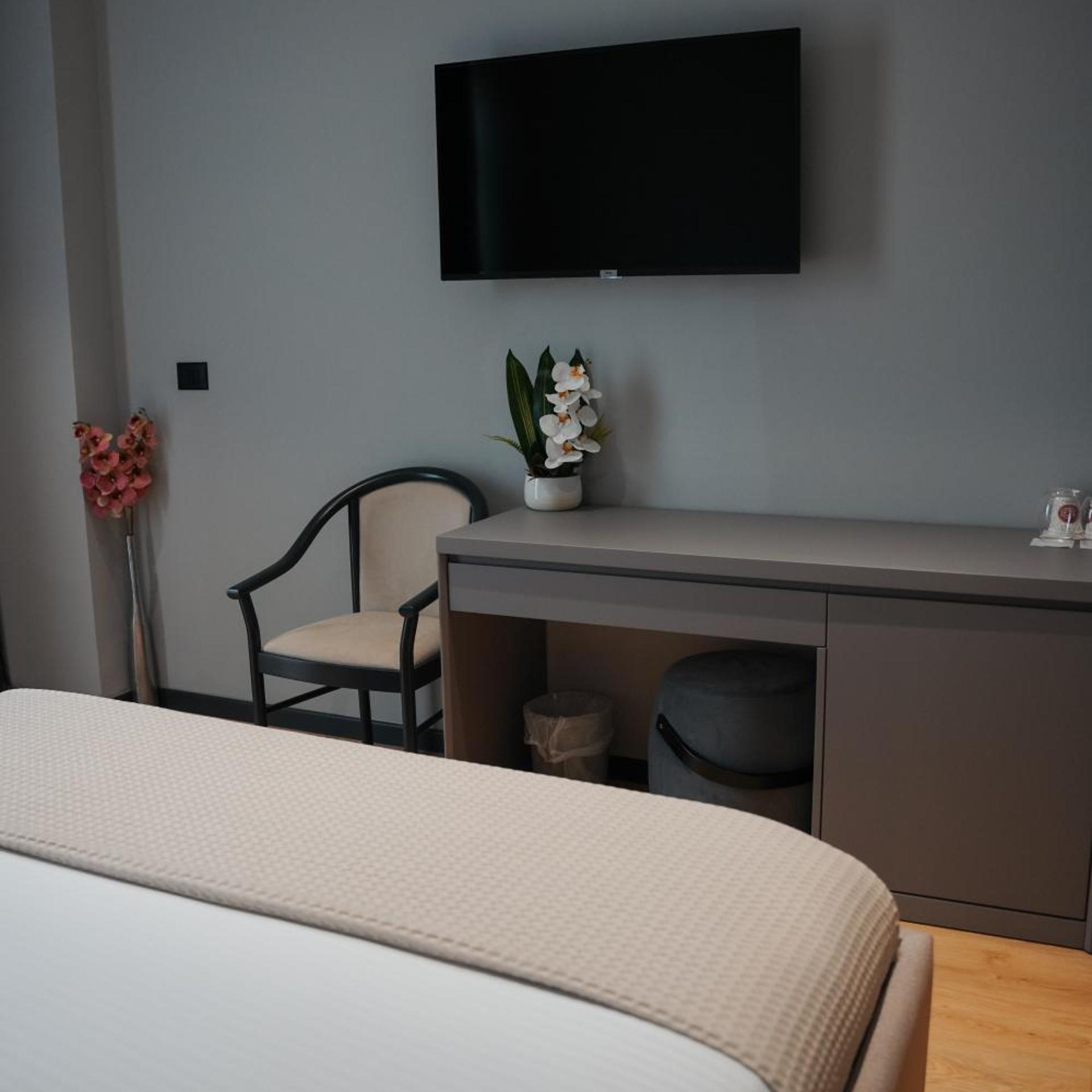 Toer Hotel Saranda 42/60