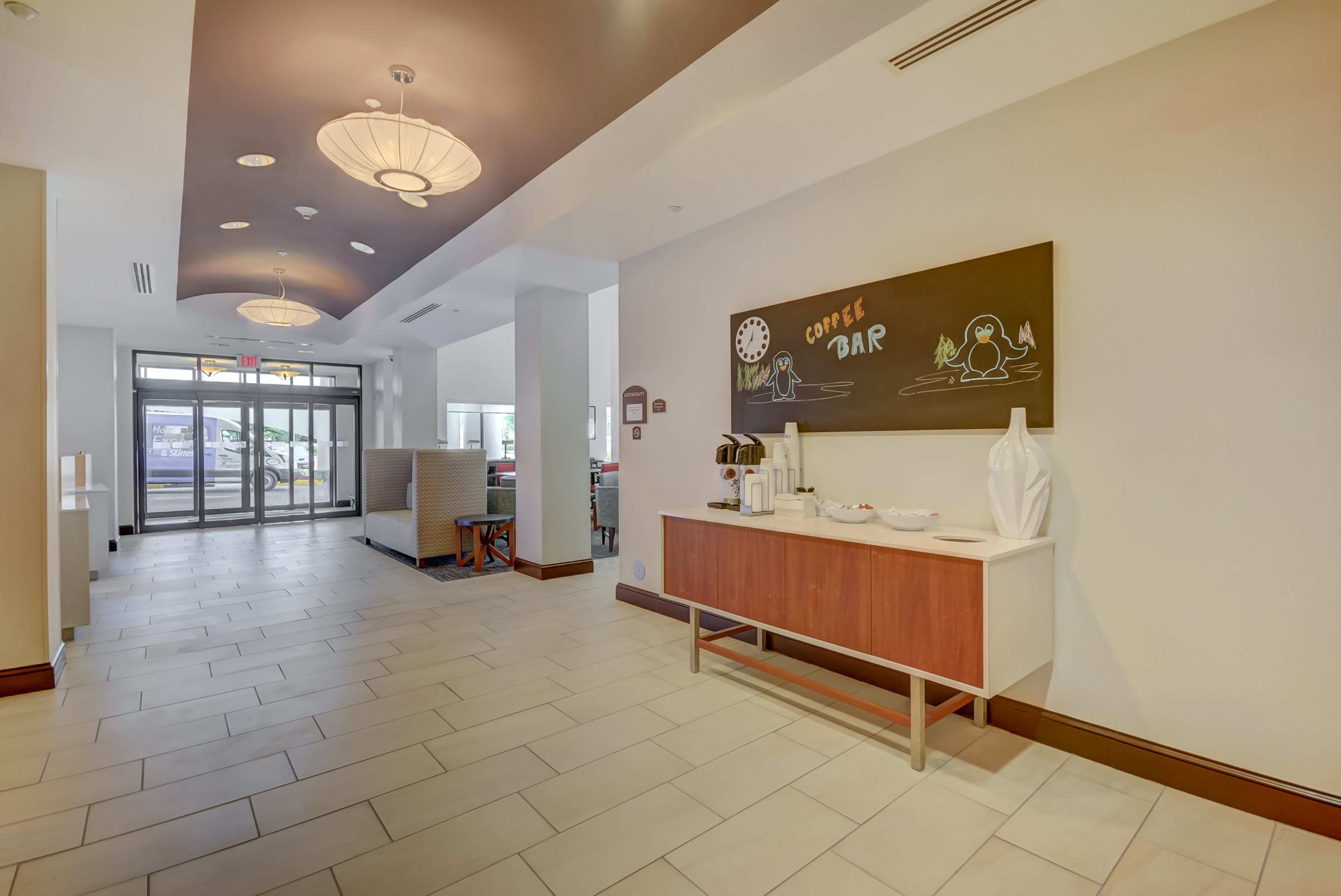 Holiday Inn Express Hotel Suites Tampa Usf Busch Gardens 11/70