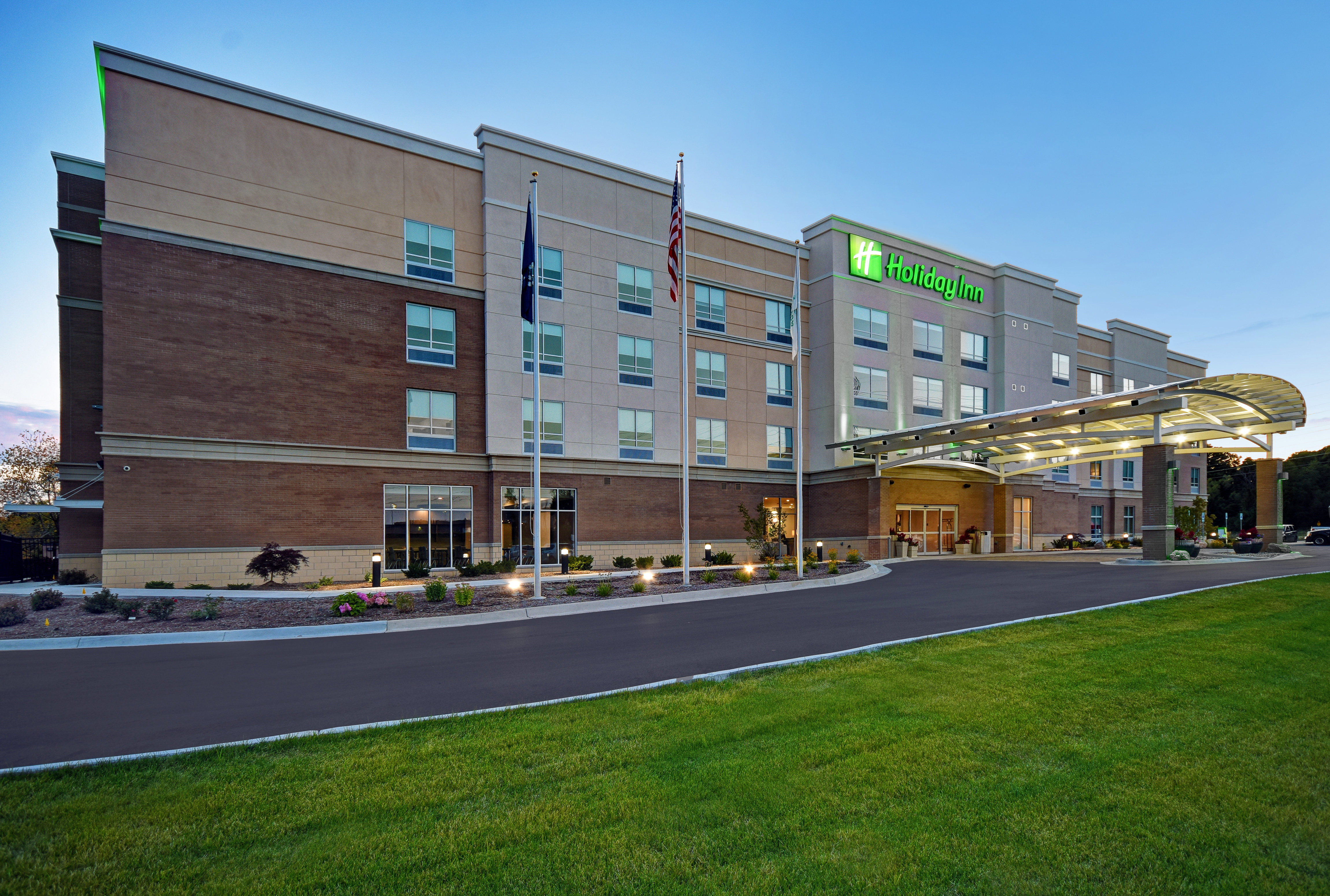 Holiday Inn Grand Rapids North 3/71