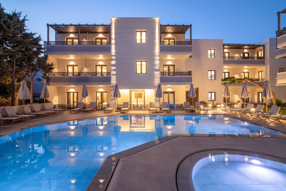 Summer Dream Hotel Apartments 1/50