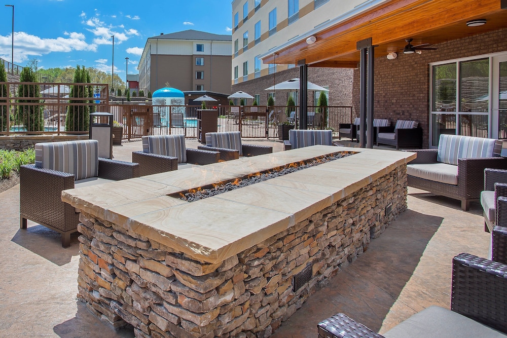 Fairfield Inn & Suites By Marriott Pigeon Forge 8/46