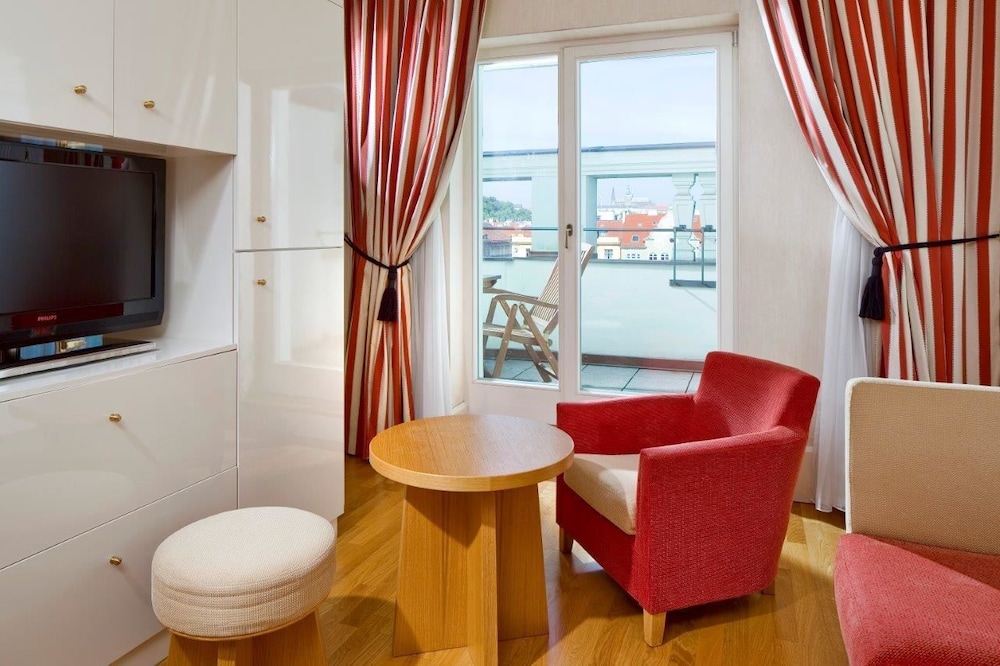 Mamaison Hotel Riverside Prague 29/44