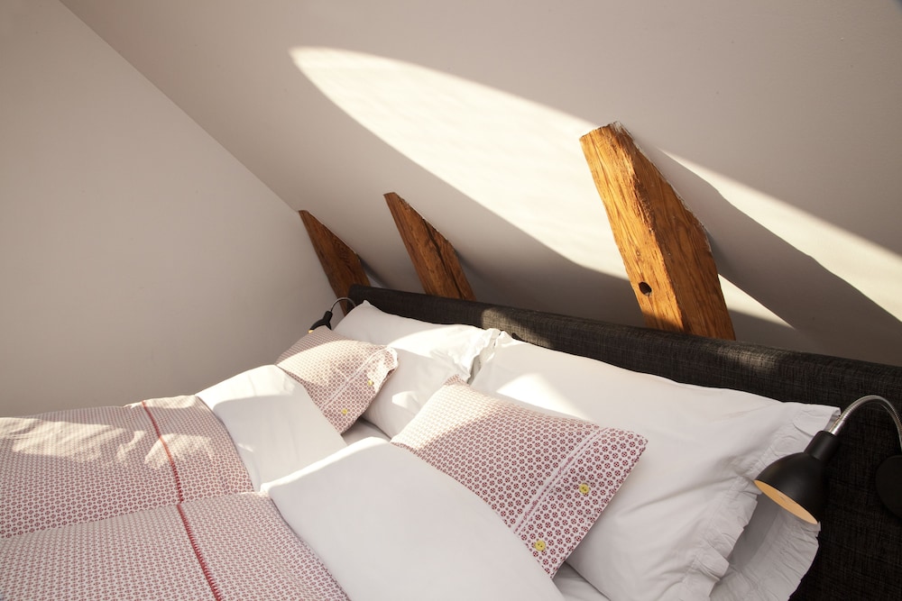Annas Hotell 16/50
