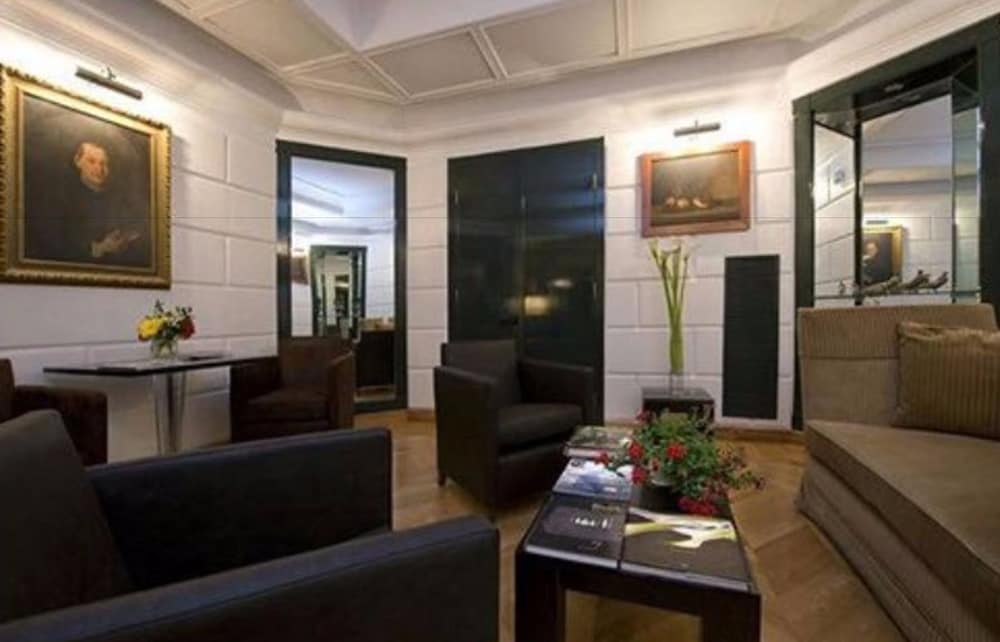 Duca D Alba Hotel 36/41