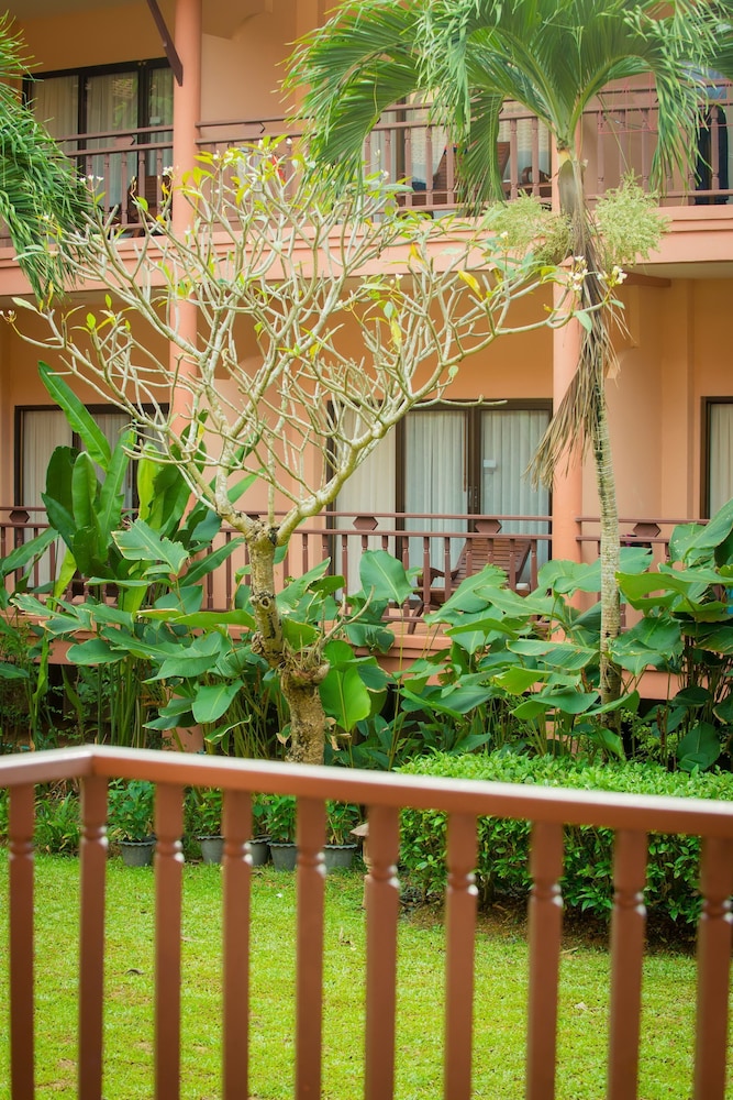 LANTA CASUARINA BEACH RESORT 6/59