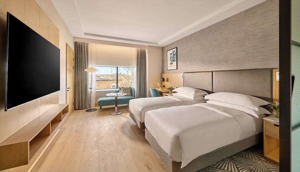 Hyatt Regency London Olympia 17/50