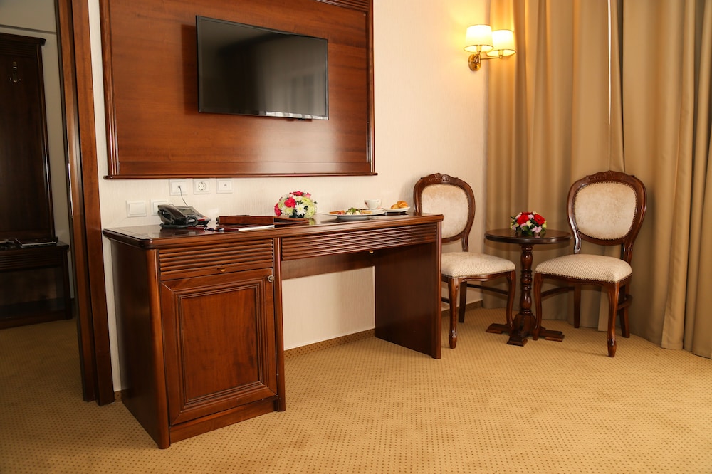 Hotel Carmen 27/32