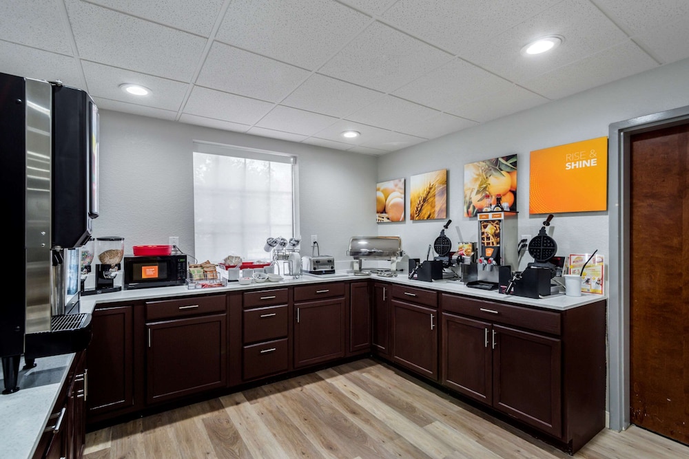 Comfort Inn & Suites Lexington South 11/46