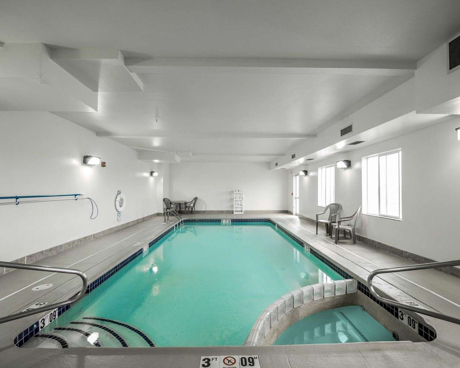 Rodeway Inn & Suites Salina South 2/10