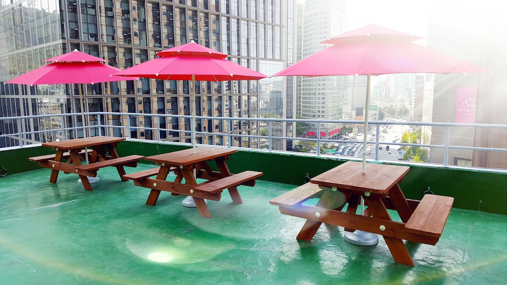 57 Myeongdong Hostel 61/66