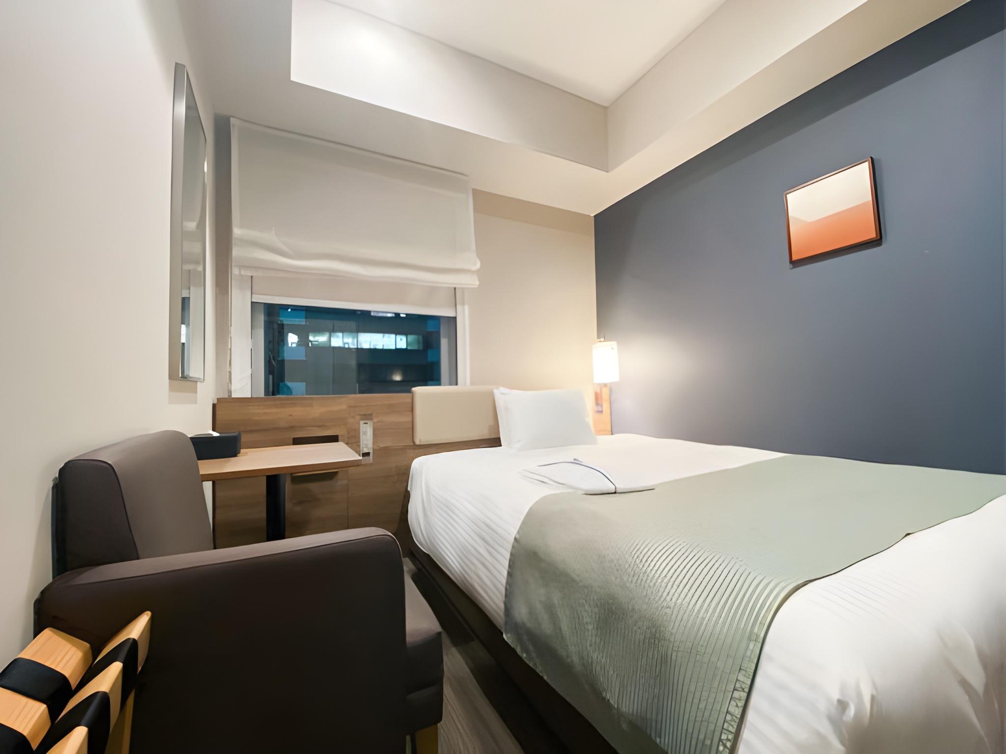 Semi Room, Semi Double Bed, Bathtub, Smoking
