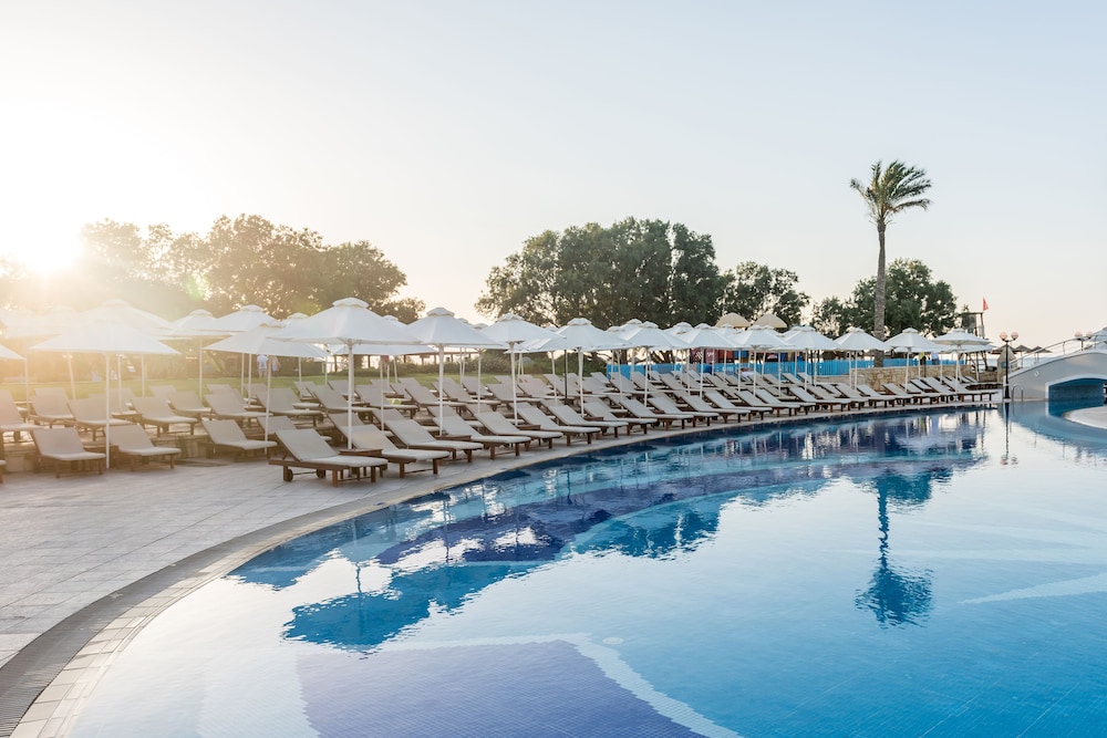 Atlantica Caldera Beach Hotel 12/65