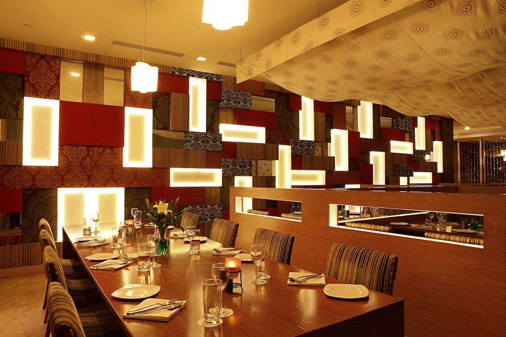 The Metropolitan Hotel Spa 40/50