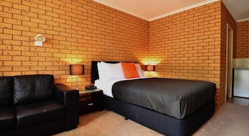 Avondel Motor Inn Benalla 10/24