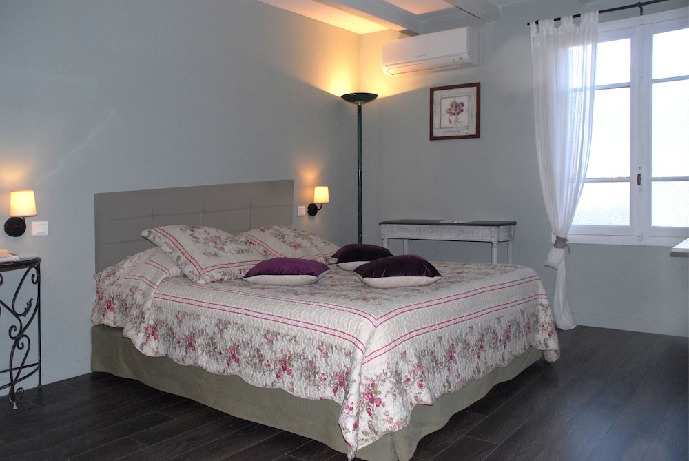 Hotel Ermitage 12/51