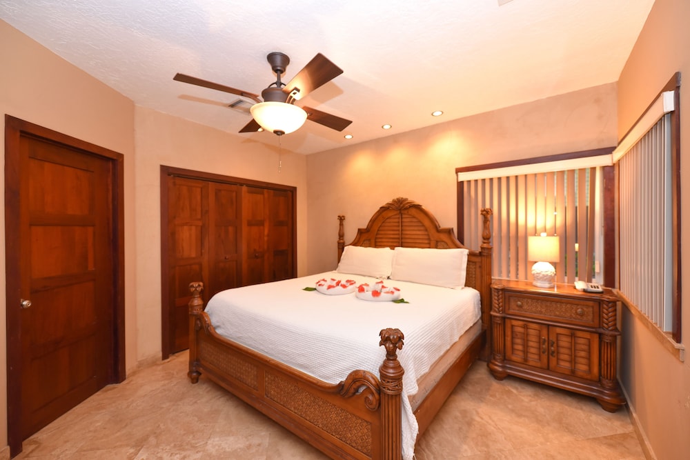 Infinity Bay Beach Resort 35/72