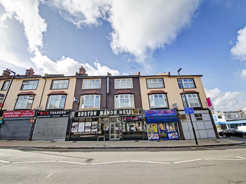 OYO Bostons Manor Hotel, Hanwell London in LONDON
