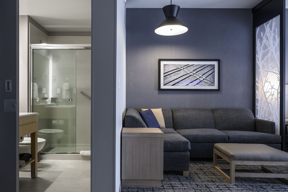 Hyatt Place Indianapolis / Fishers 54/69