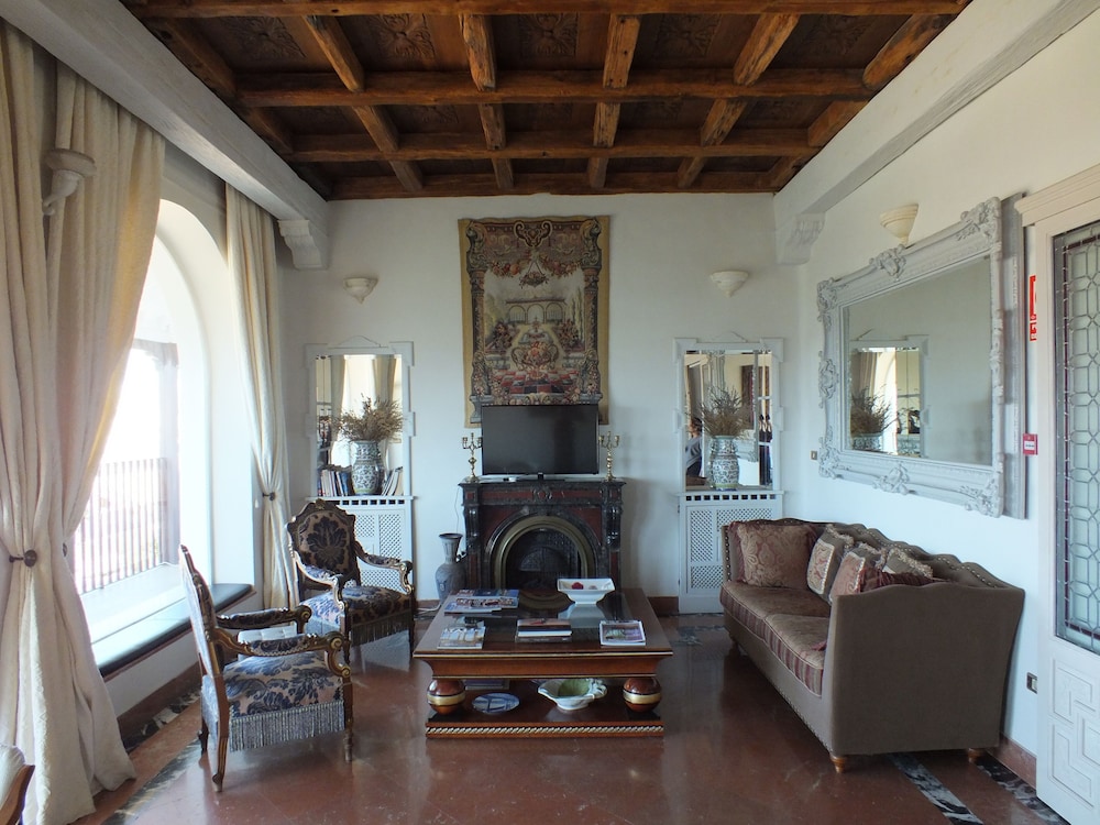 Casa Palacio Villazambra 26/50