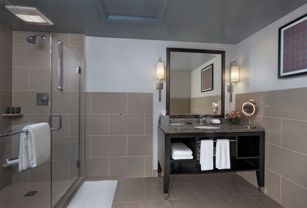 Hyatt Centric the Woodlands 62/63