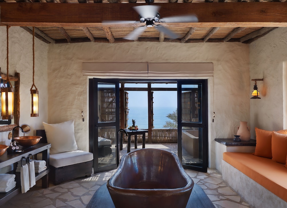 Six Senses Zighy Bay 24/47