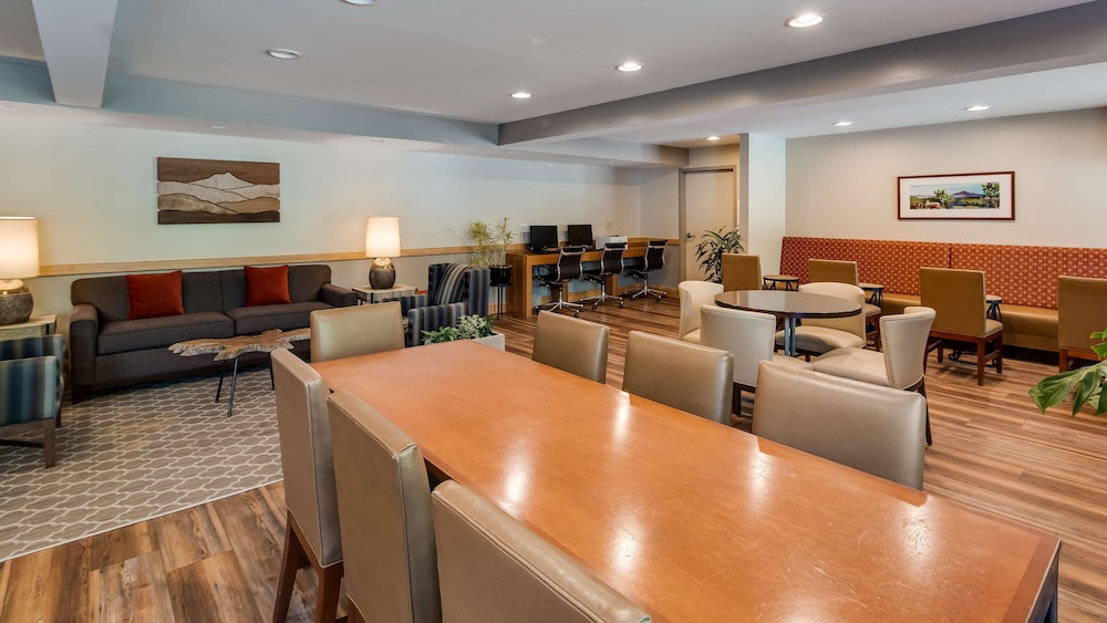 Best Western Plus Windjammer Inn & Conference Center 43/46