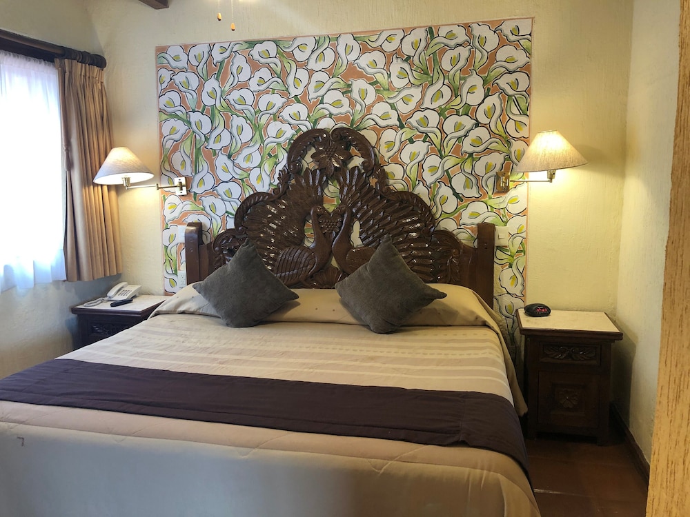 Villa San Jose Hotel And Suites 20/50