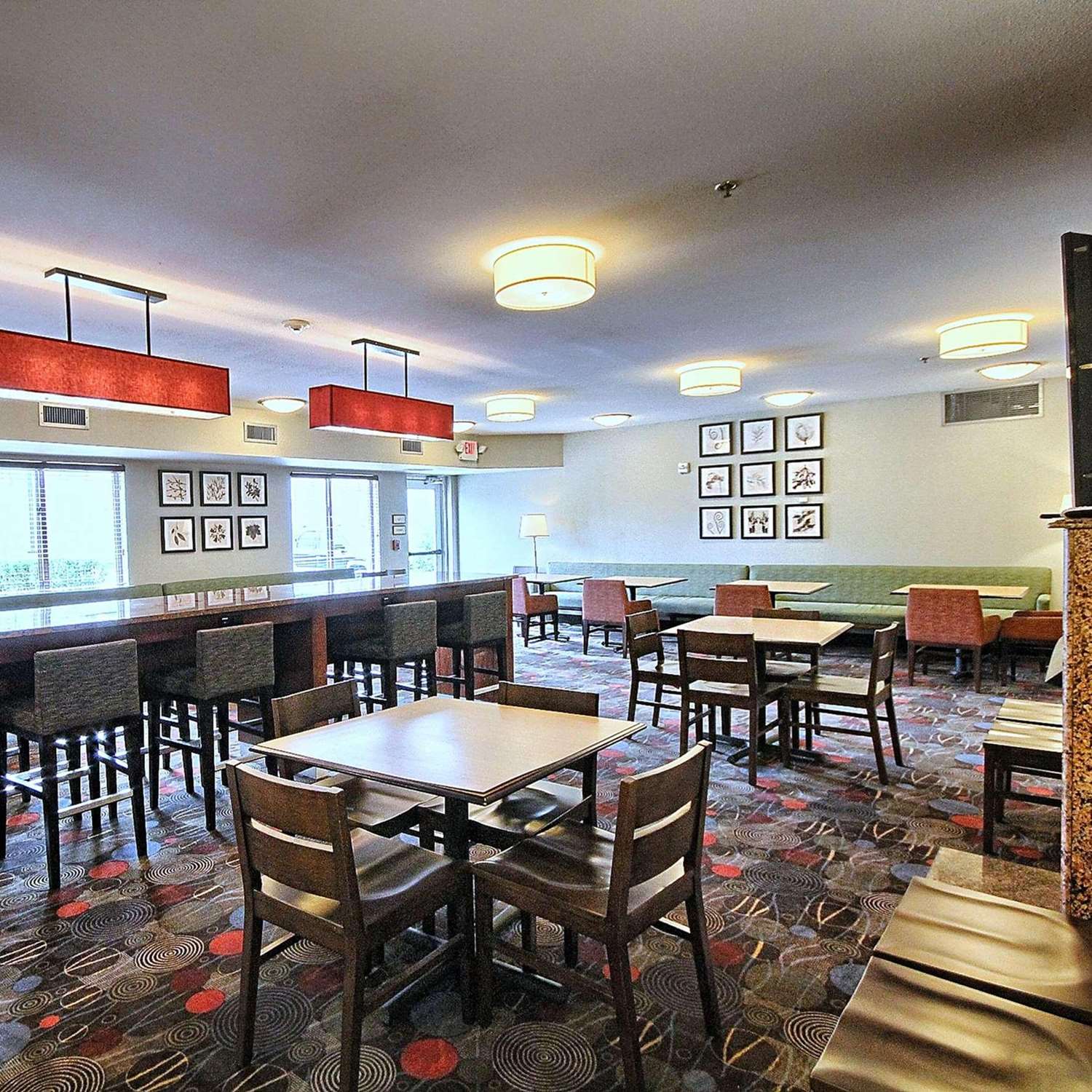 Country Inn & Suites By Radisson, Dearborn, MI 13/21