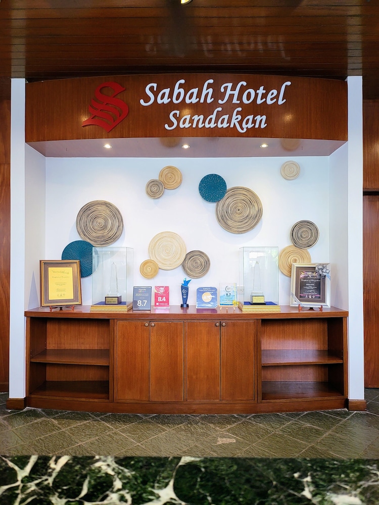 SABAH HOTEL SANDAKAN 8/69