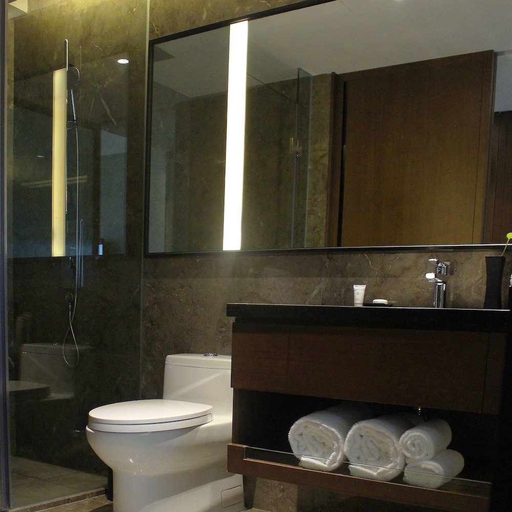 Wanyue Grand Skylight Hotel Shenzhen 45/50