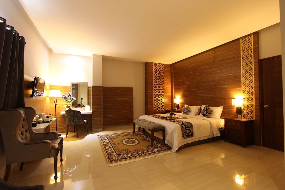 GRAND AMIRA HOTEL 21/63