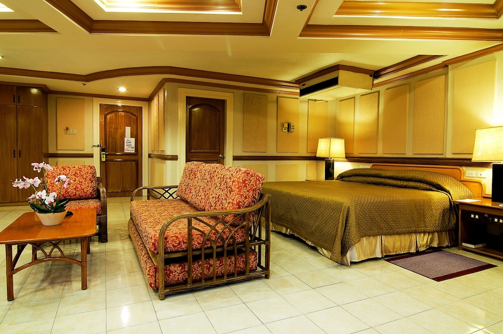 Elegant Circle Inn 44/71