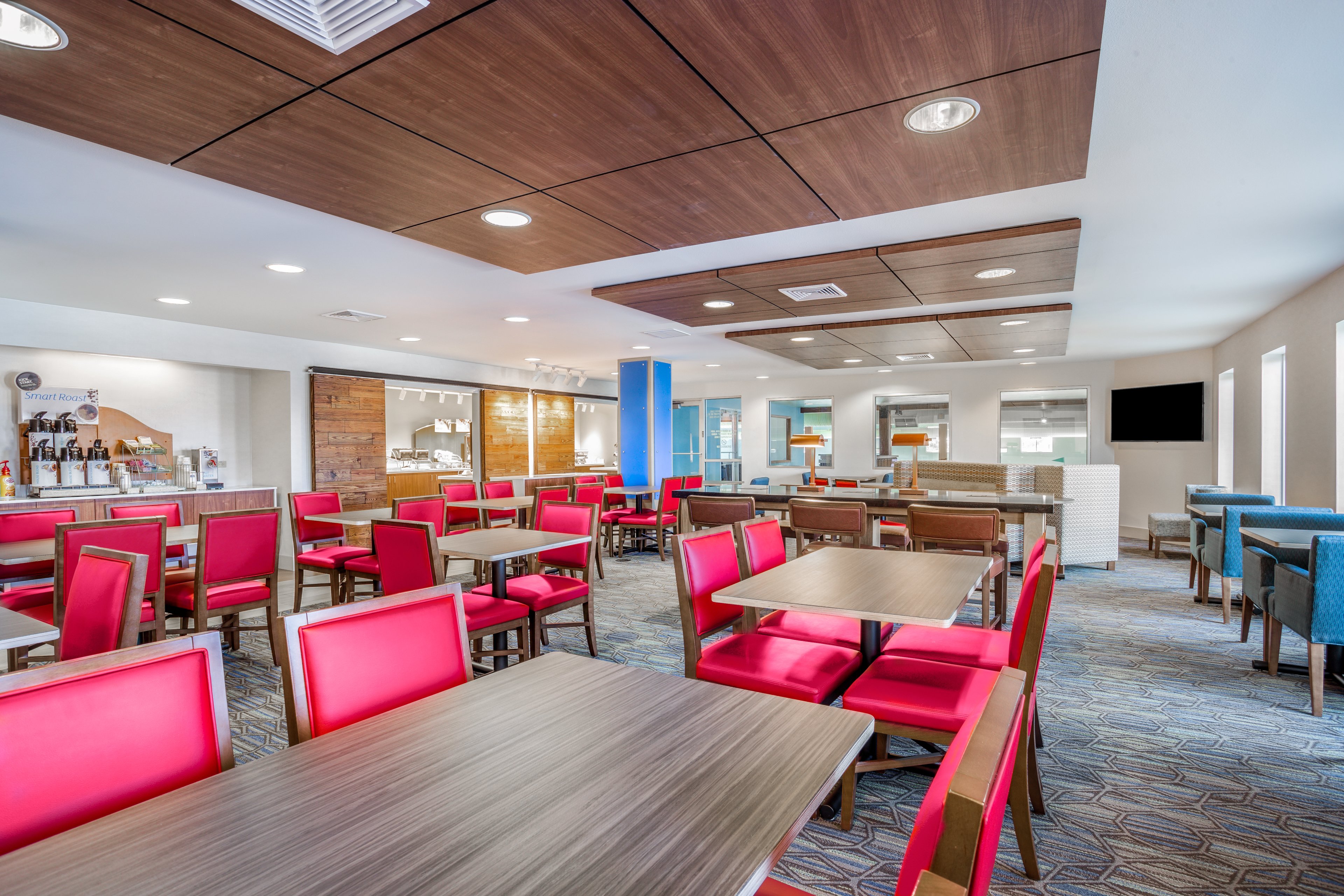 Holiday Inn Express Wisconsin Dells 48/69