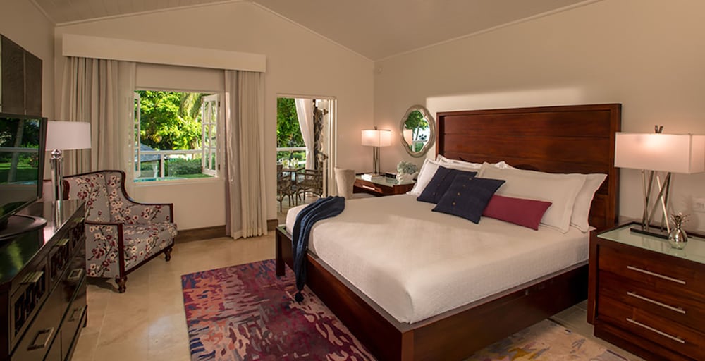 Sandals Halcyon Beach – Adults Only 12/49
