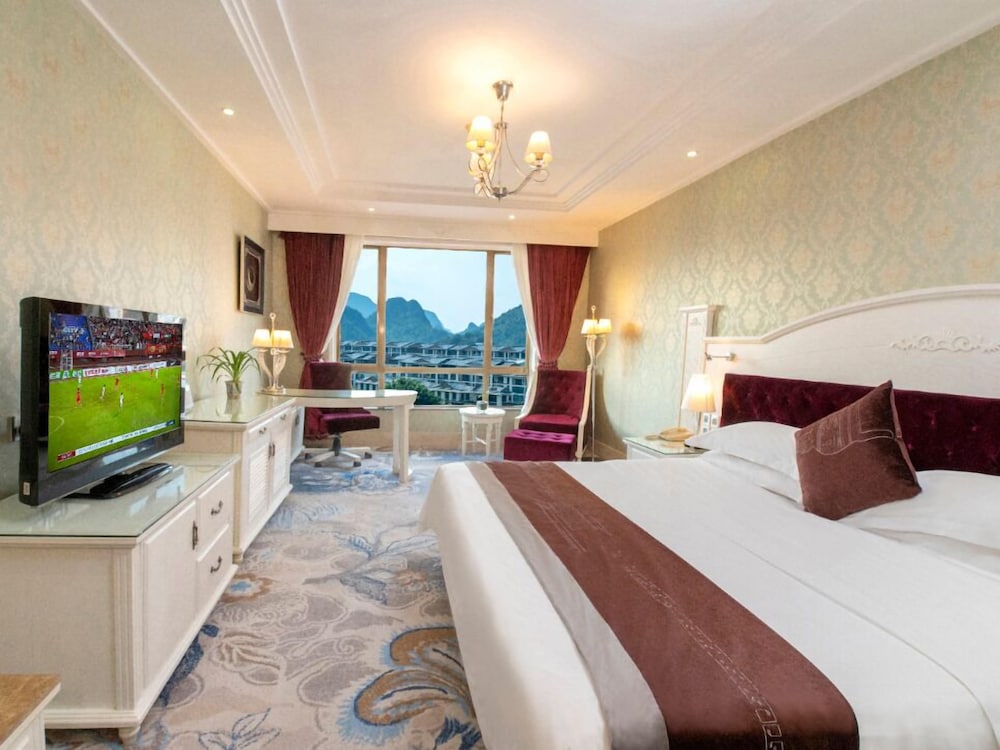 Deluxe, Queen Bed