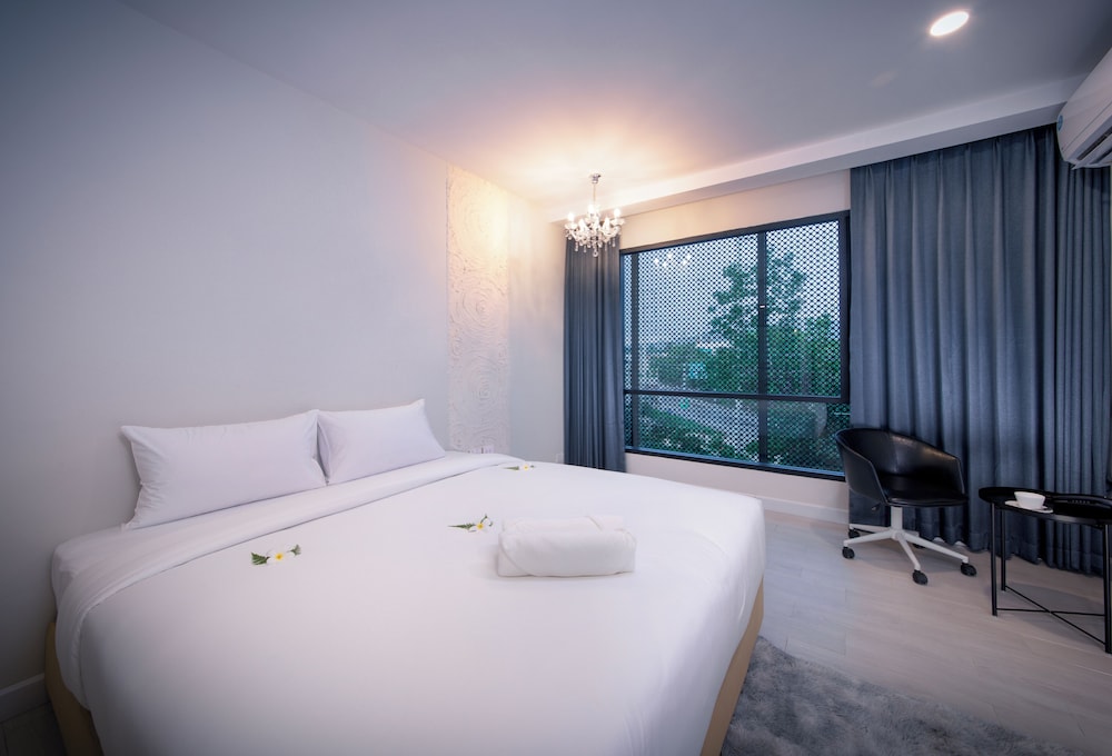 Sibtis – The Art Gallery Hotel 4/34