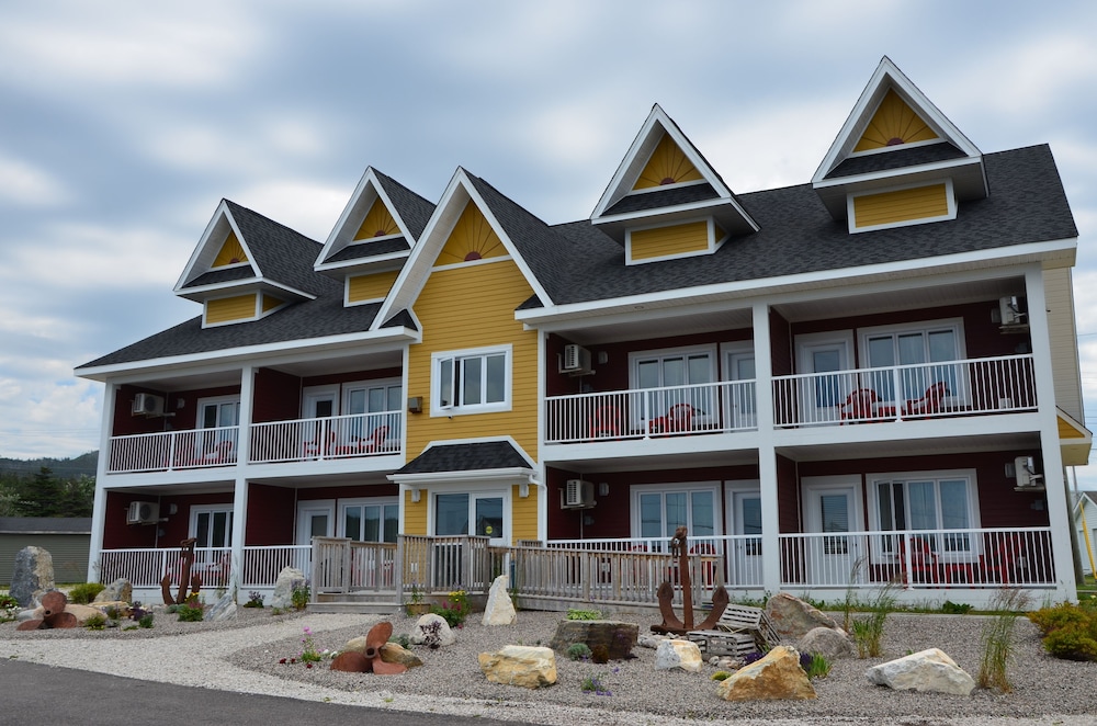 Ocean View Hotel 2/50