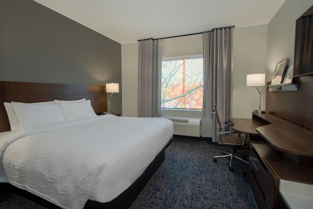 Fairfield Inn & Suites by Marriott Houston Katy 14/43