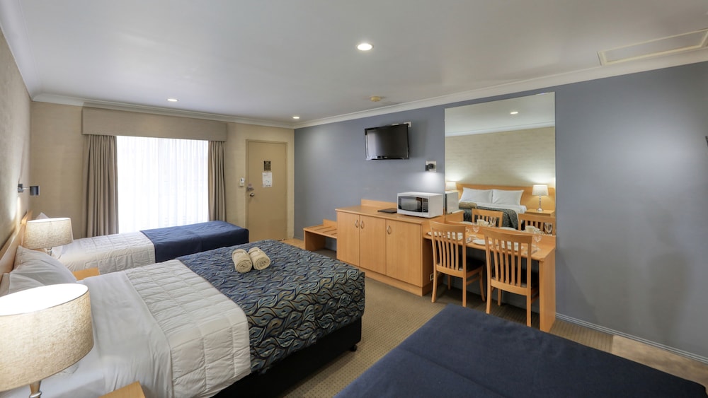Edward Parry Motel & Apartments 23/57