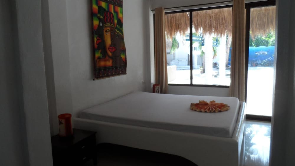 Little Mermaid Dive Resort 19/54