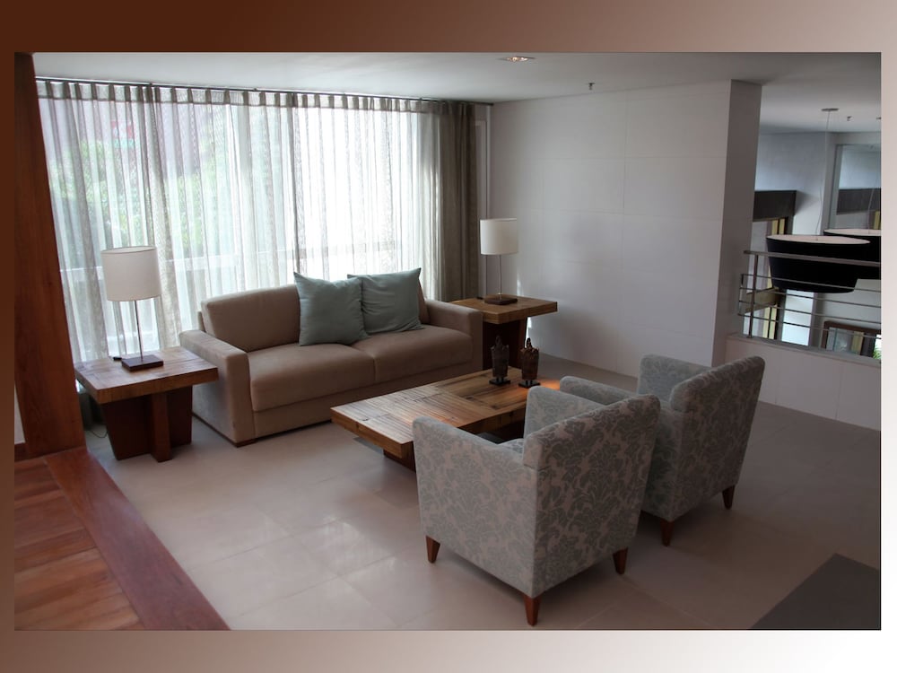 Salvador Business Flat 28/48