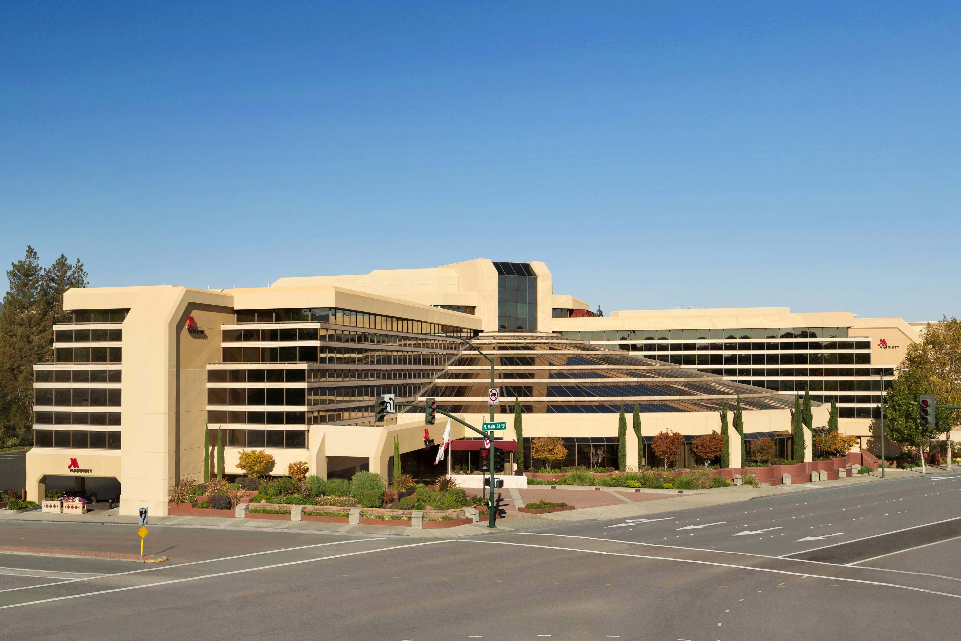 Walnut Creek Marriott 44/45