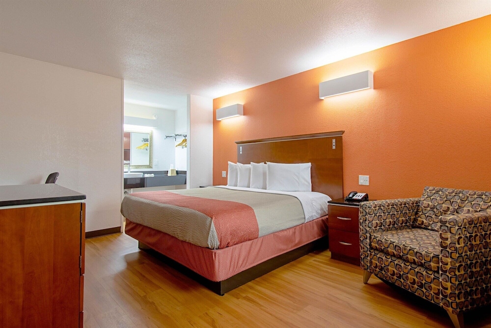 Motel6 Alma, AR 22/60