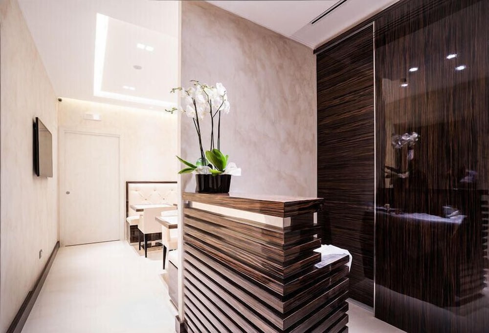 MAISON CANDIA LUXURY HOUSE 3/38