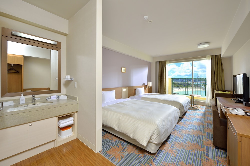 Vessel Hotel Campana Okinawa 18/69