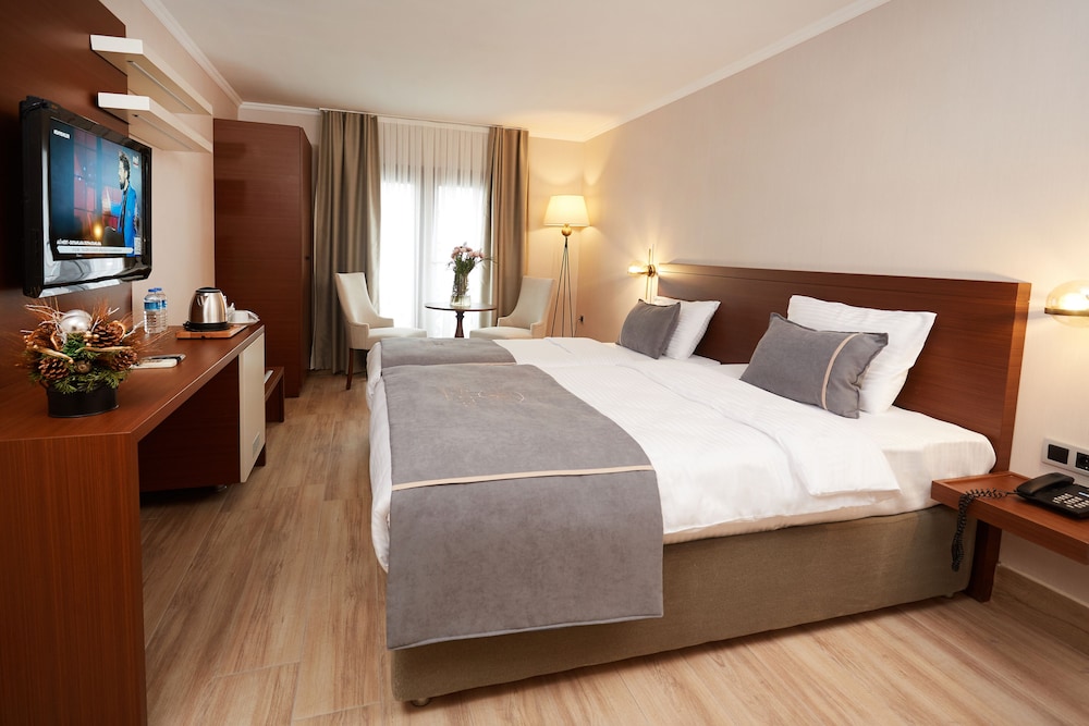 Mira Otel Alsancak 6/34