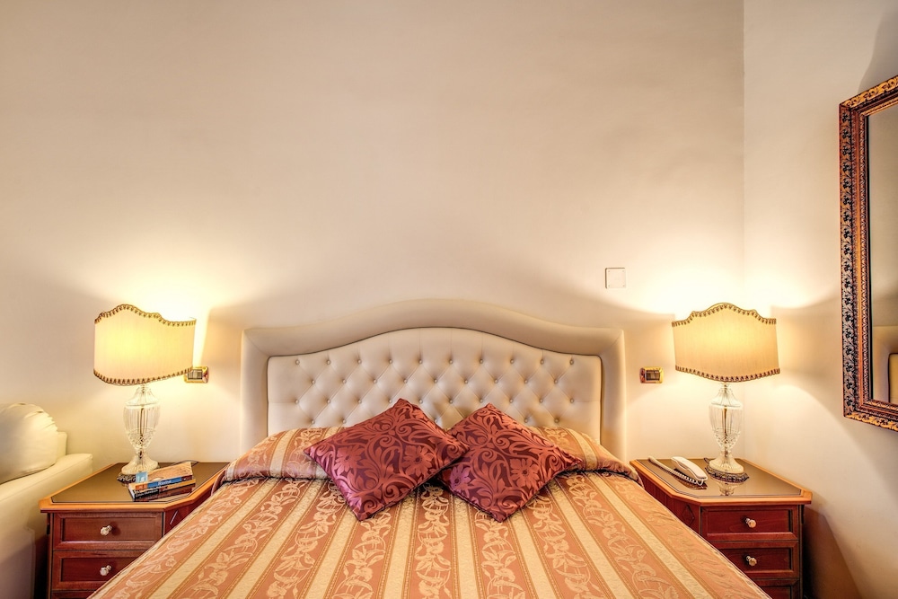 Hotel Labelle 67/91