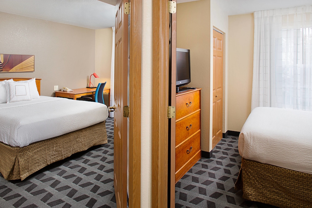 TownePlace Suites Philadelphia Horsham 7/19