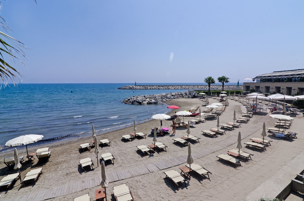 Riviera Dei Fiori 67/71